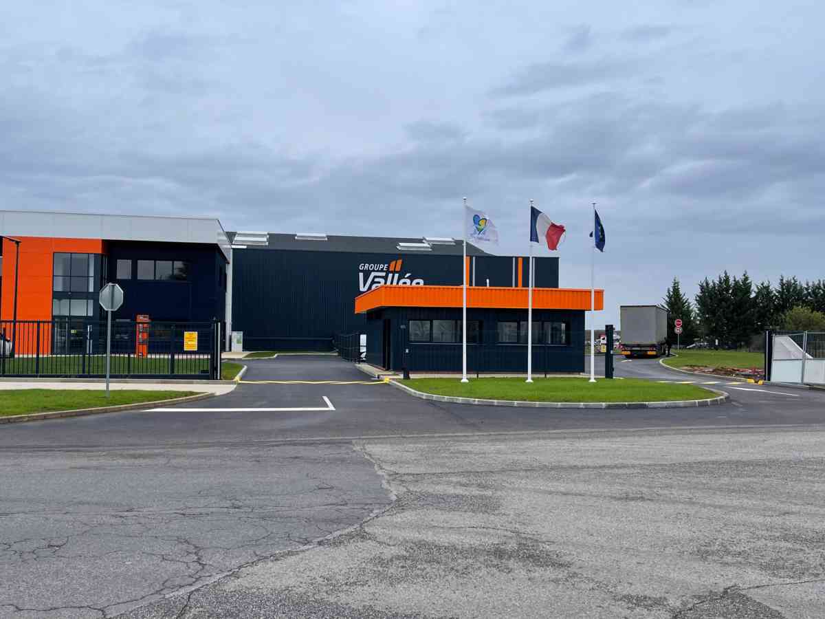 Réalisation d’un bâtiment logistique de 32 000 m² à Dreux (28) pour les Transports Vallée. - I2C Construction