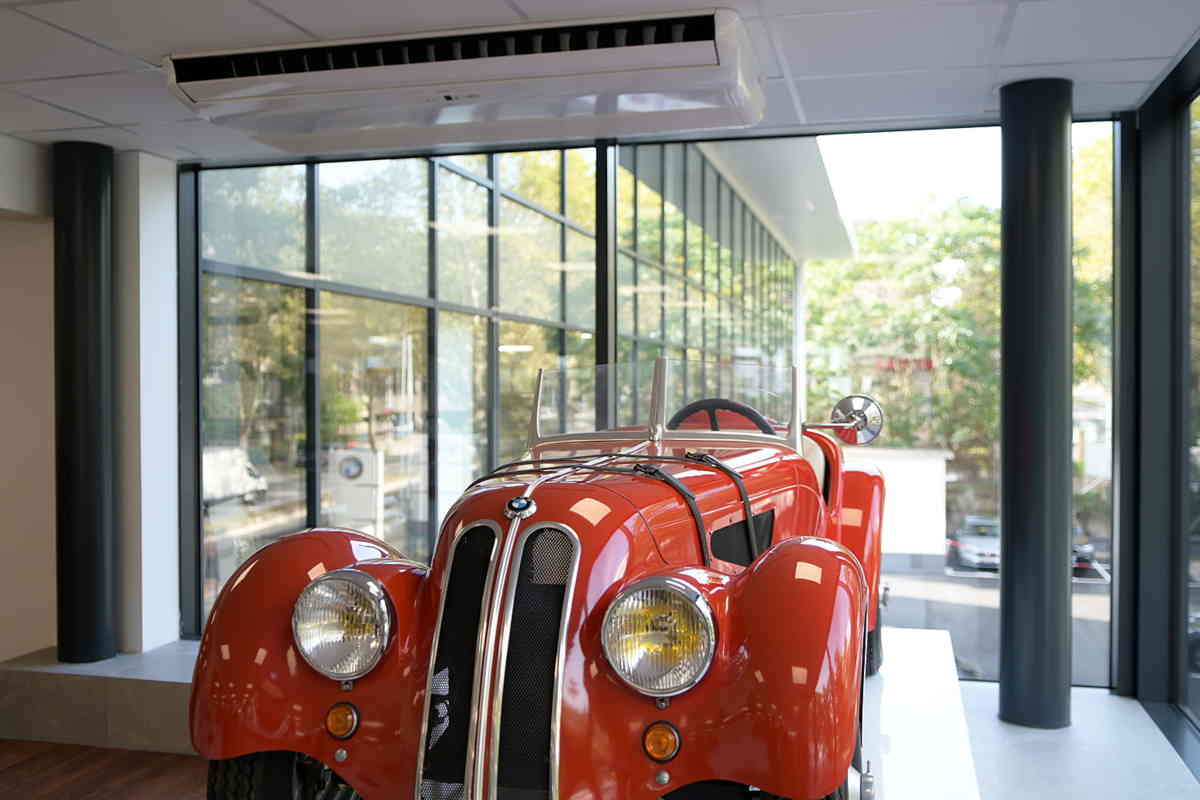 intégration bloc climatisation esapce accueil clients concession auto - Nanterre 92