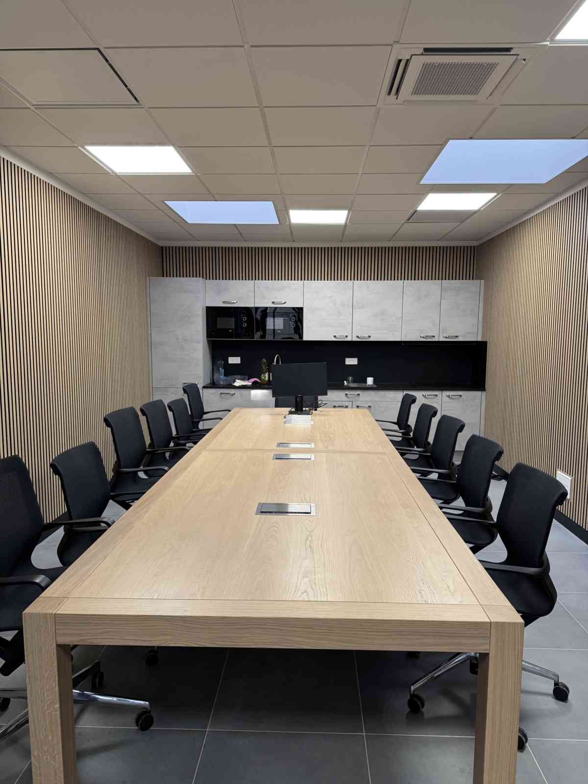 Réalisation d’un bâtiment de bureaux et entrepôt pour la Société Igiénair Sainte-Geneviève-des-Bois (91) - I2C Construction 