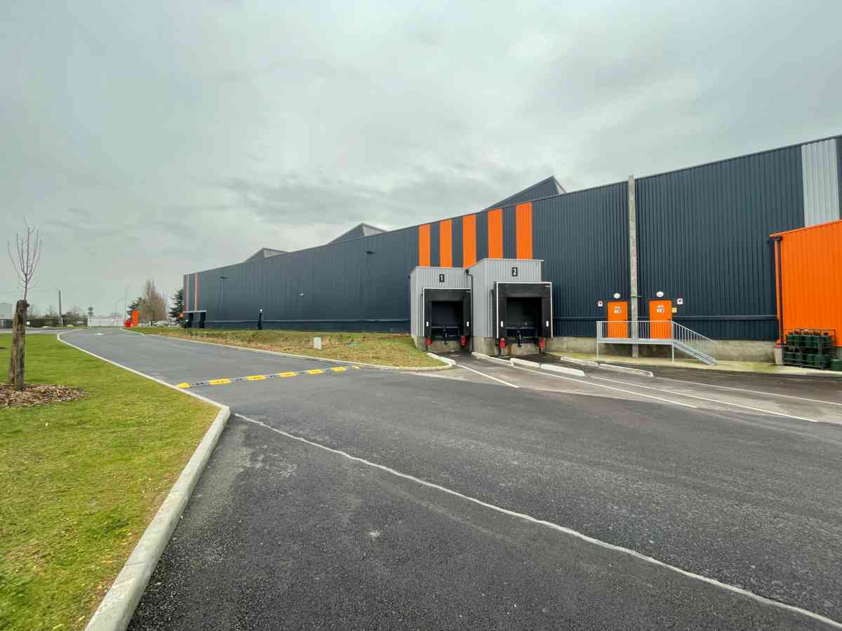 Réalisation d’un bâtiment logistique de 32 000 m² à Dreux (28) pour les Transports Vallée. - I2C Construction