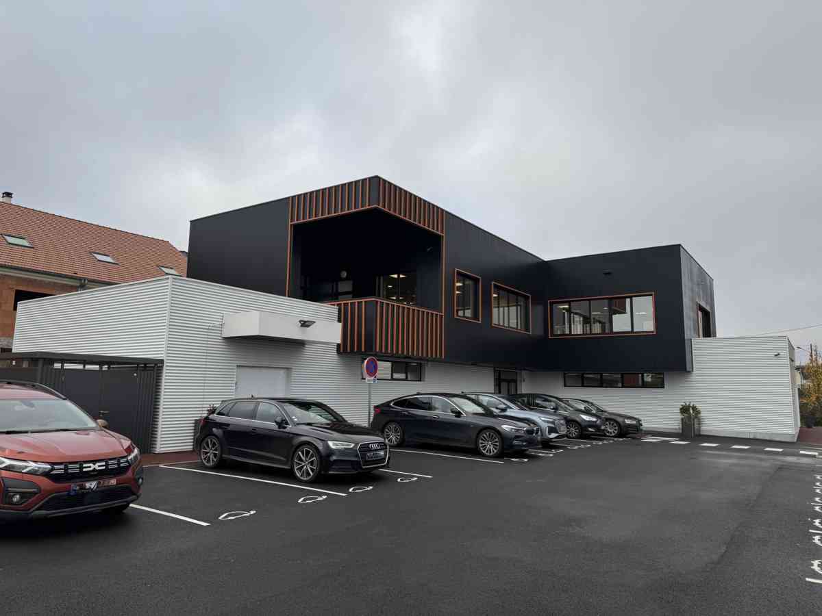 Réalisation d'un bâtiment industriel  pour la société 2B LIGHTING TECHNOLOGIES (91) - I2C Construction