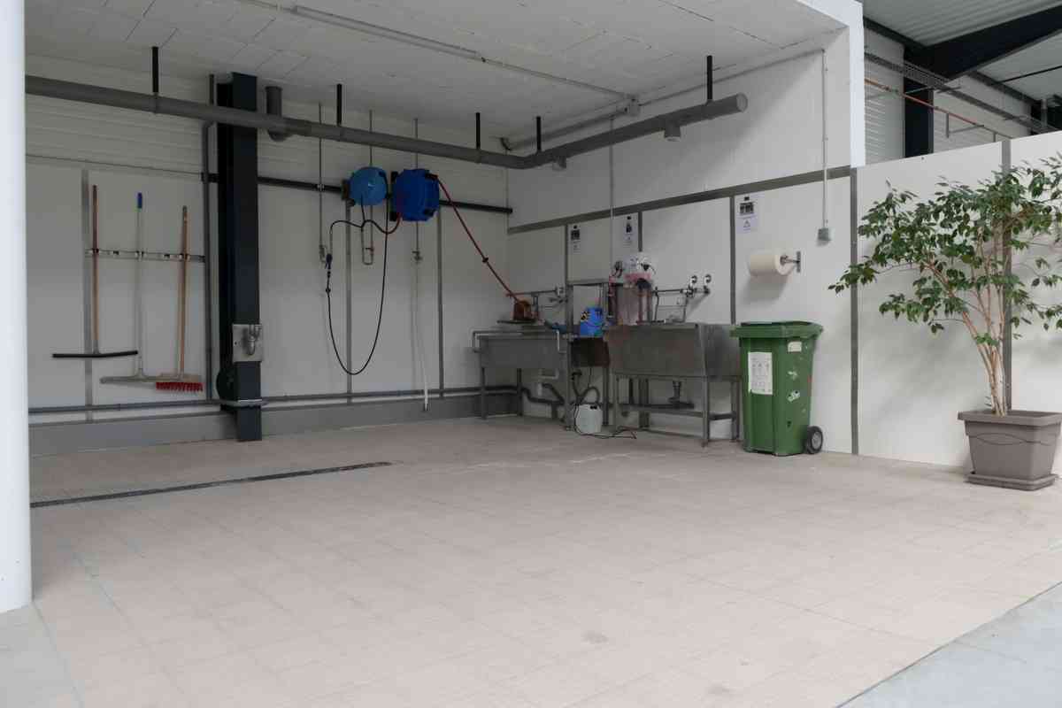 Conception et construction d'un local industriel sur plan