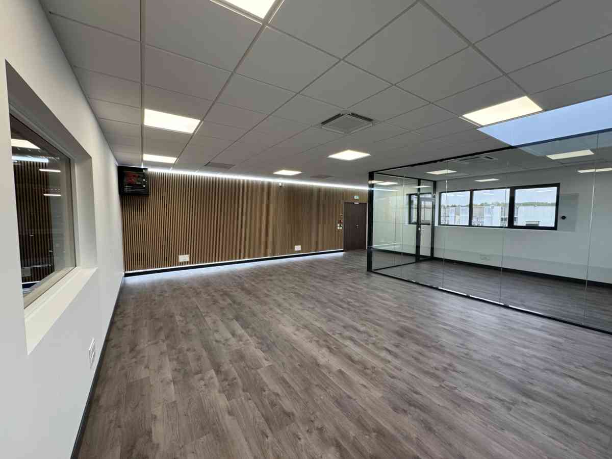 Réalisation d’un bâtiment de bureaux et entrepôt pour la Société Igiénair Sainte-Geneviève-des-Bois (91) - I2C Construction 