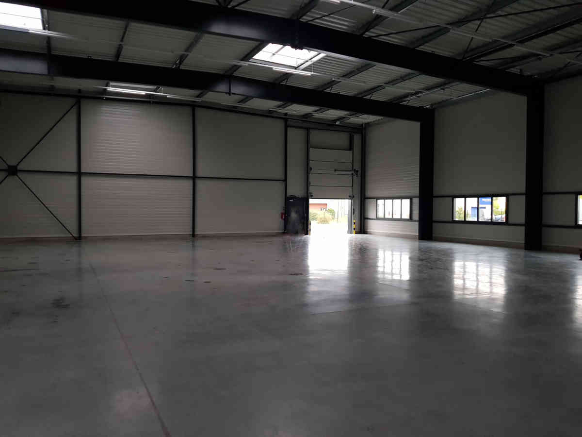 construction atelier et stockage entreprise plomberie chauffage Orléans - Pithiviers (45)