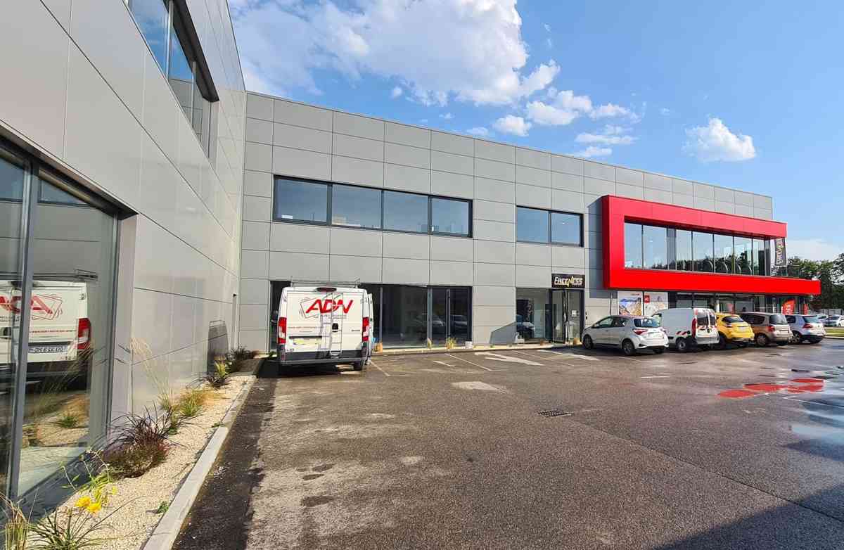 I2C Construction - constructeur local commercial Annecy (74)