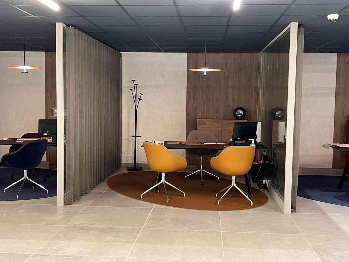 Travaux de réaménagement de la concession BMW-MINI dont la création du nouvel espace BMW MOTORRAD à Chartres (28)  pour le Groupe Berteaux Automobiles - I2C Construction