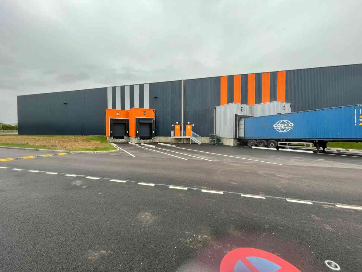 Réalisation d’un bâtiment logistique de 32 000 m² à Dreux (28) pour les Transports Vallée. - I2C Construction