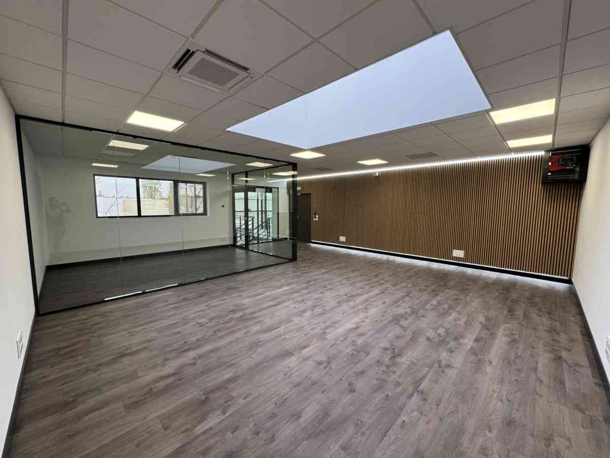 Réalisation d’un bâtiment de bureaux et entrepôt pour la Société Igiénair Sainte-Geneviève-des-Bois (91) - I2C Construction 