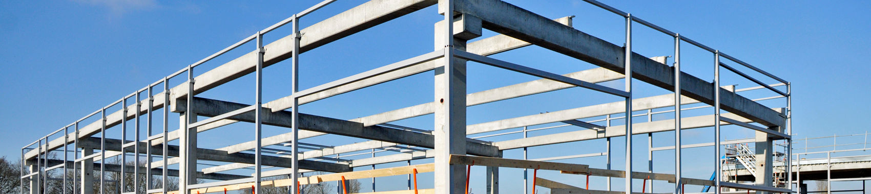 Prestations - I2C Construction constructeur bâtiment - Eure-et-Loir 28 I2C, votre contractant général bâtiment. Nous construisons des bâtiments industriels, des bâtiments tertiaires, des bâtiments commerciaux, réhabilite des bâtiments anciens. Notre métier est de penser et de construire le bâtiment adapté à vos besoins et à votre développement.